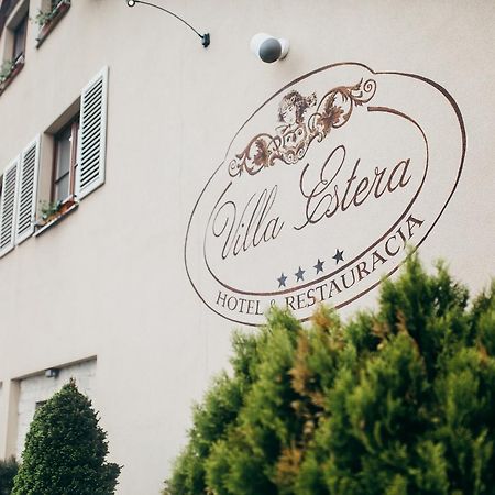 艾斯特拉别墅餐厅酒店 Michałowice 外观 照片